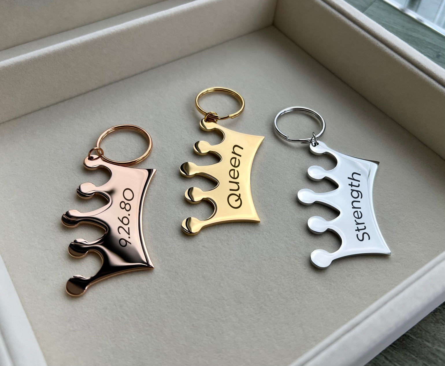 Crown Stainless Steel Keychain – Deep Rays Design